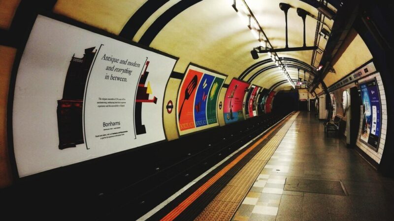 Metro w Londynie: Przewodnik po strefach i biletach