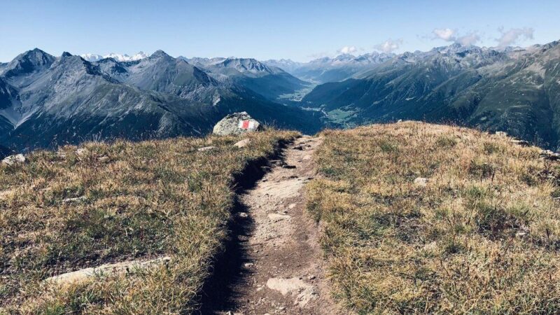 Najpiękniejsze szlaki turystyczne w Bieszczadach na każdą porę roku